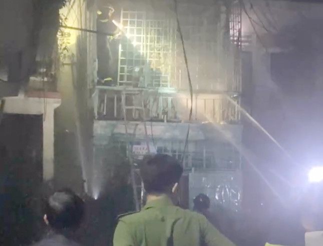 Cháy nhà trong hẻm làm 4 người tử vong tại TP Hồ Chí Minh