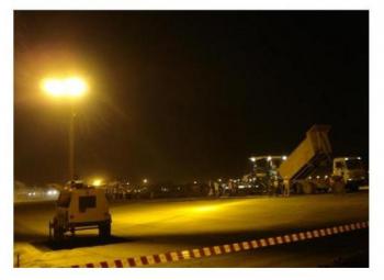 Tháp đèn chiếu sáng công trường 